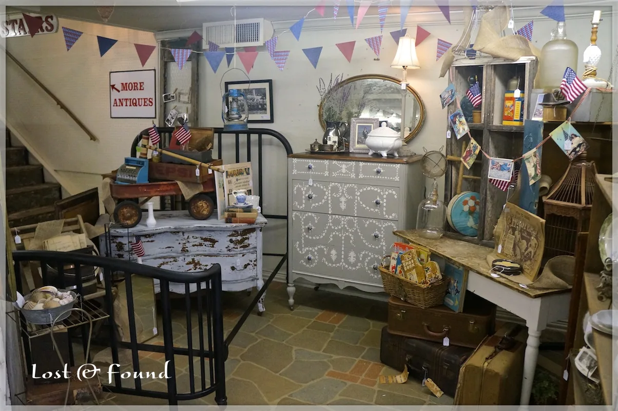 antique booth display